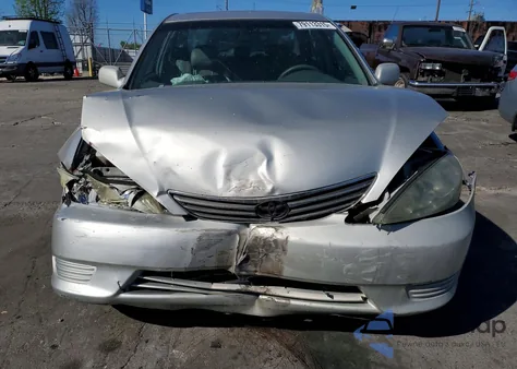 2005 Toyota Camry Le from USA, damaged, VIN 4T1BE32K65U014295